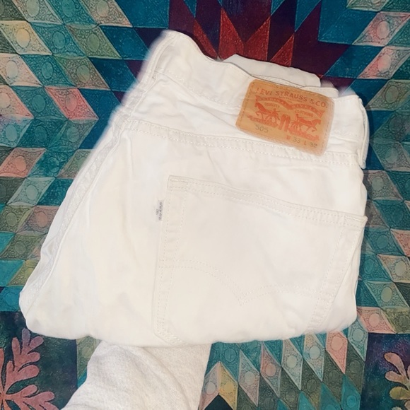 505 White Levi Jeans - Picture 1 of 2